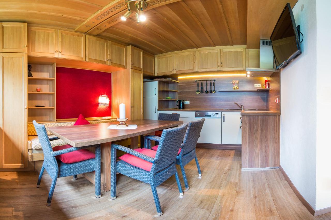 Pension Gulla - Ferienhaus Appartements B&B Neustift im Stubaital Exterior foto