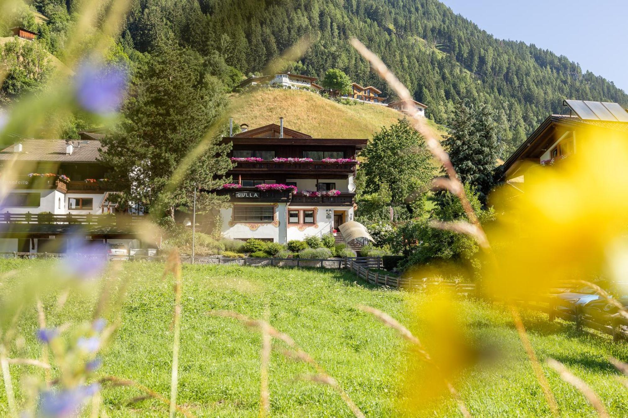 Pension Gulla - Ferienhaus Appartements B&B Neustift im Stubaital Exterior foto